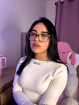 Emily-14 online show from November 18, 2:50 am