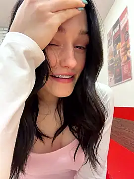 Mia Mia M online show from July 23, 4:38 pm