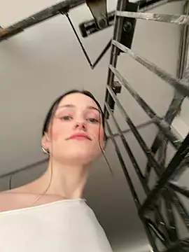 Snapshot of Mia_Mia_M chatting on August 5, 4:10 pm Mia Mia M online show from August 5, 4:10 pm