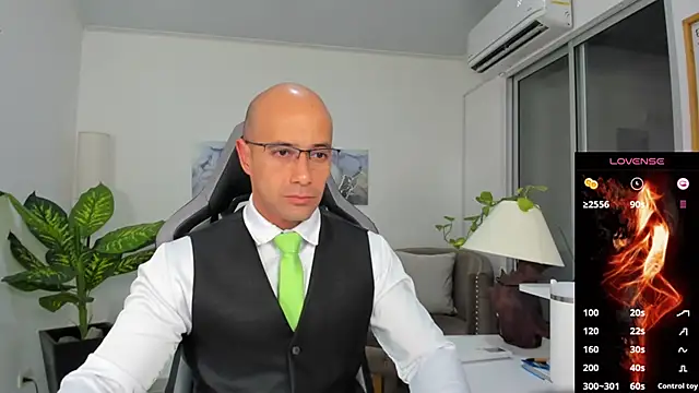 ryan master  online show from January 3, 9:15 am