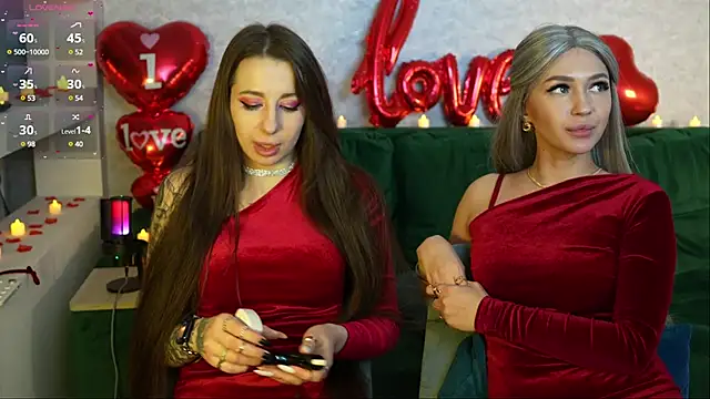 Snapshot of BestModelsDuo chatting on February 15, 1:42 am BestModelsDuo online show from February 15, 1:42 am
