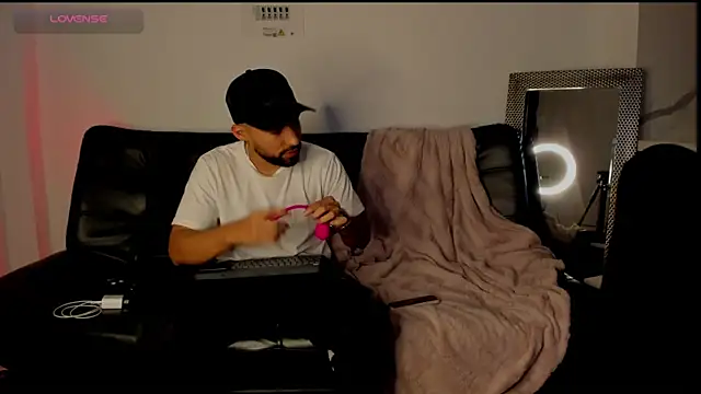 Sweet and caramel online show from March 11, 9:37 pm