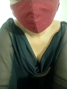 Snapshot of Telugu_magic_07 chatting on December 17, 3:39 pm Telugu magic 07 online show from December 17, 3:39 pm