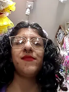 Snapshot of LoveElectra chatting on December 11, 6:52 pm LoveElectra online show from December 11, 6:52 pm