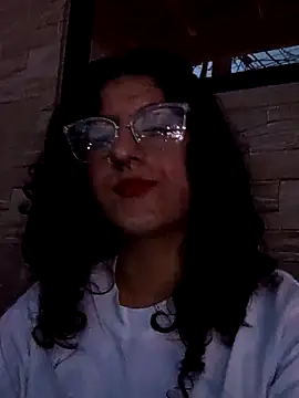 Snapshot of LoveElectra chatting on December 24, 11:00 pm LoveElectra online show from December 24, 11:00 pm