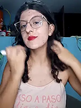 Snapshot of LoveElectra chatting on December 26, 9:37 pm LoveElectra online show from December 26, 9:37 pm