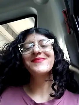 Snapshot of LoveElectra chatting on January 2, 2:46 pm LoveElectra online show from January 2, 2:46 pm