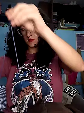 Snapshot of LoveElectra chatting on February 3, 3:09 am LoveElectra online show from February 3, 3:09 am