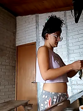 Snapshot of LoveElectra chatting on October 12, 4:28 pm LoveElectra online show from October 12, 4:28 pm