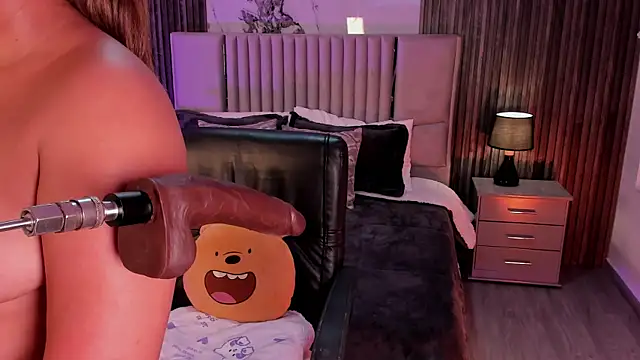 Lillyortiz online show from June 12, 7:57 pm