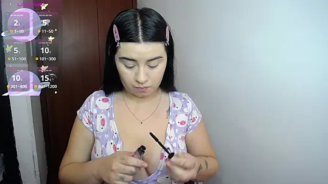 Snapshot of SaraBraun_ chatting on January 8, 4:00 pm SaraBraun online show from January 8, 4:00 pm