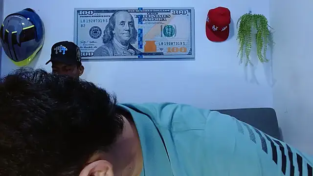 Snapshot of boss_of_cash chatting on May 3, 1:00 am boss of cash online show from May 3, 1:00 am