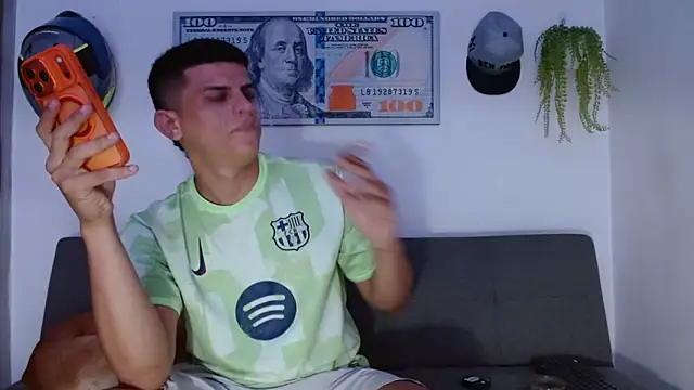 Snapshot of boss_of_cash chatting on May 7, 11:26 am boss of cash online show from May 7, 11:26 am