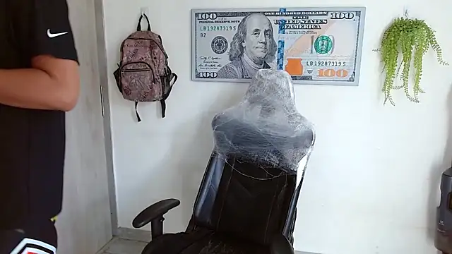 Snapshot of boss_of_cash chatting on June 14, 3:58 pm boss of cash online show from June 14, 3:58 pm