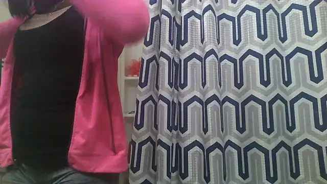 LuckiXCX online show from February 11, 11:12 pm