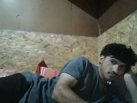 Snapshot of xxx-999 chatting on March 21, 3:01 am xxx-999 online show from March 21, 3:01 am