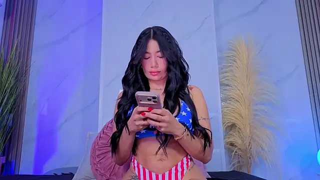 Snapshot of Chlooee__ chatting on July 25, 1:36 am Chlooee online show from July 25, 1:36 am
