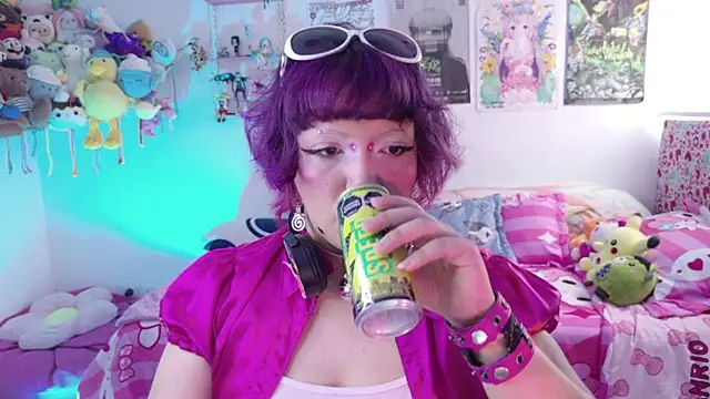 Snapshot of lady_noize chatting on May 8, 9:42 pm lady noize online show from May 8, 9:42 pm