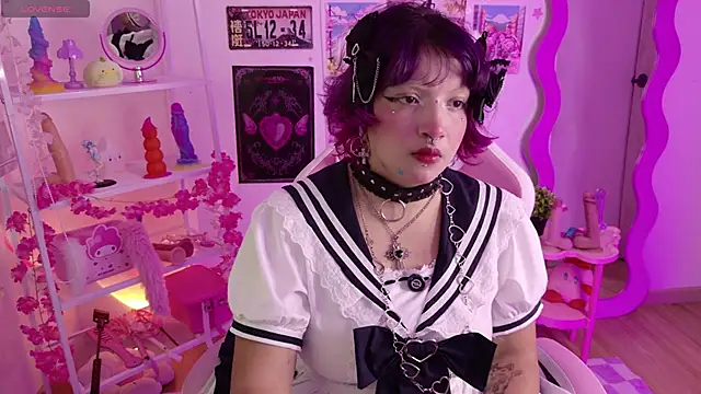 Snapshot of lady_noize chatting on May 31, 10:44 pm lady noize online show from May 31, 10:44 pm