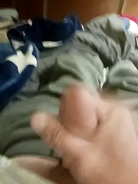 Snapshot of fun2fuck173 chatting on October 15, 12:16 pm fun2fuck173 online show from October 15, 12:16 pm