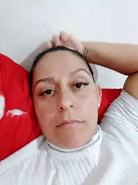 baixinhaloira online show from January 23, 2:33 am