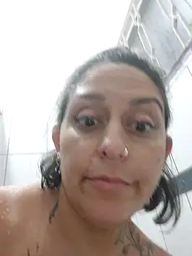 baixinhaloira online show from November 7, 2:00 am