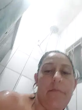 baixinhaloira online show from November 15, 2:20 am