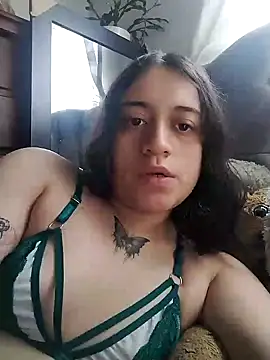 Yaz Moon online show from February 2, 2:45 pm