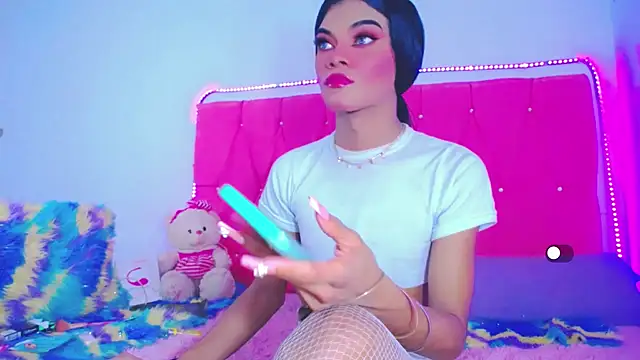 Theylor Rouse online show from February 28, 9:04 am