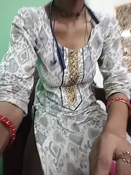 Snapshot of Aafreen_36 chatting on July 10, 2:27 am Aafreen 36 online show from July 10, 2:27 am