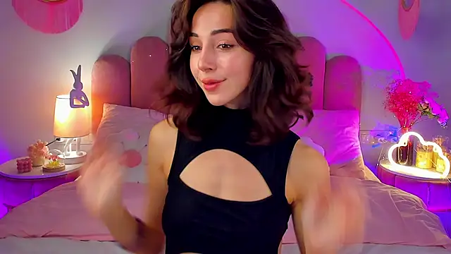 Snapshot of ElsaYoung chatting on October 16, 7:26 pm ElsaYoung online show from October 16, 7:26 pm