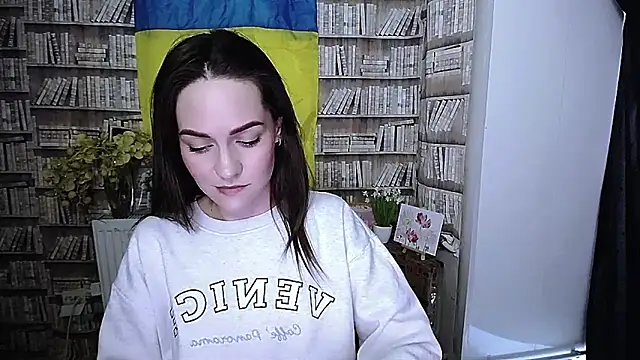 Lina Star S online show from November 15, 11:40 am