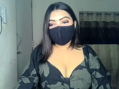 Snapshot of ishi_Beauty chatting on May 7, 4:29 am ishi Beauty online show from May 7, 4:29 am
