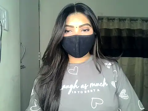 Snapshot of ishi_Beauty chatting on May 25, 5:02 am ishi Beauty online show from May 25, 5:02 am