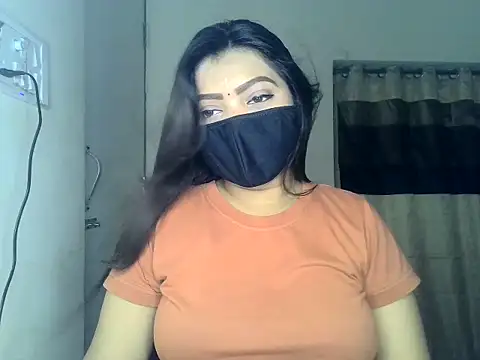 Snapshot of ishi_Beauty chatting on June 10, 5:18 am ishi Beauty online show from June 10, 5:18 am