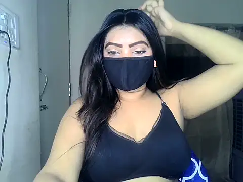 Snapshot of ishi_Beauty chatting on June 26, 4:28 am ishi Beauty online show from June 26, 4:28 am