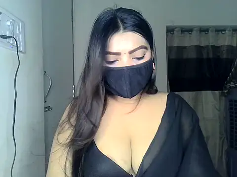 Snapshot of ishi_Beauty chatting on July 14, 5:23 am ishi Beauty online show from July 14, 5:23 am