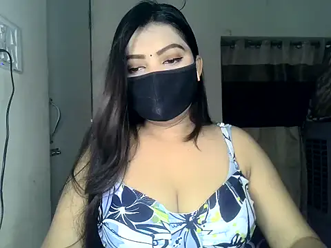 Snapshot of ishi_Beauty chatting on July 17, 4:30 am ishi Beauty online show from July 17, 4:30 am