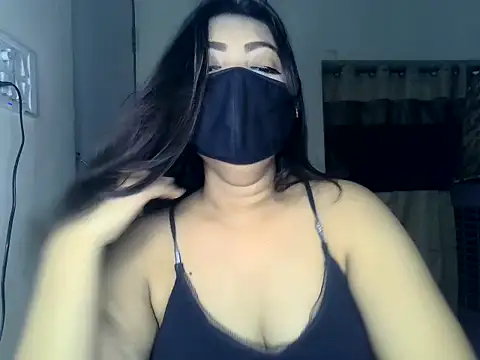 Snapshot of ishi_Beauty chatting on July 19, 4:49 am ishi Beauty online show from July 19, 4:49 am