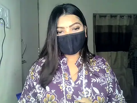 Snapshot of ishi_Beauty chatting on July 31, 5:40 am ishi Beauty online show from July 31, 5:40 am