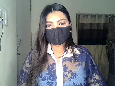 Snapshot of ishi_Beauty chatting on August 1, 5:18 am ishi Beauty online show from August 1, 5:18 am