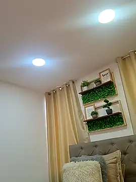 sasi luna online show from November 25, 1:44 pm