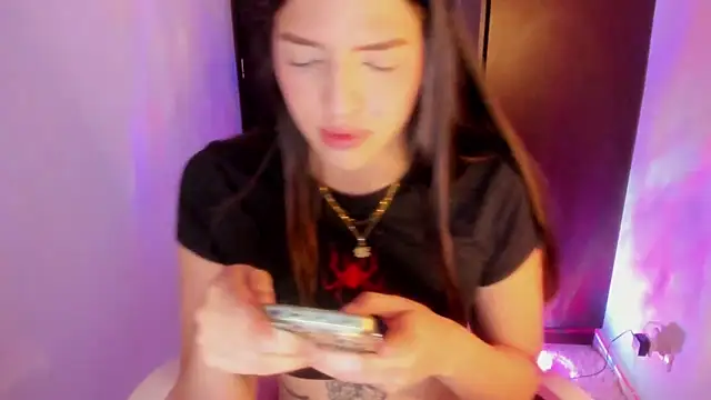 Snapshot of maria_mendez_ chatting on October 21, 4:13 am maria mendez  online show from October 21, 4:13 am