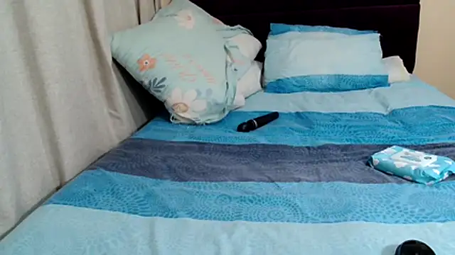 Snapshot of Bbw255 chatting on May 12, 8:11 am Bbw255 online show from May 12, 8:11 am