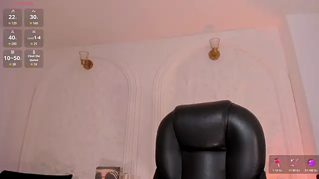 Snapshot of MiaFarrell_ chatting on July 28, 7:39 pm MiaFarrell online show from July 28, 7:39 pm