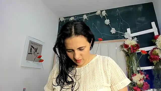 africa holmes online show from June 11, 2:22 am