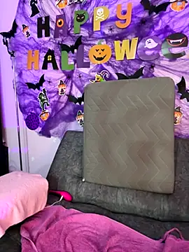 Snapshot of Naticol1 chatting on October 24, 3:58 am Naticol1 online show from October 24, 3:58 am