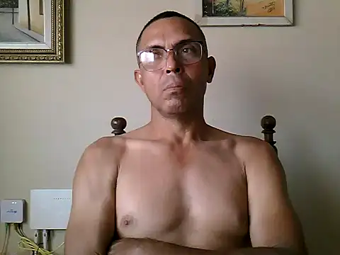 Snapshot of Alex011277 chatting on September 22, 6:10 pm Alex011277 online show from September 22, 6:10 pm