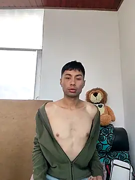 Snapshot of 1418edwar chatting on December 19, 12:34 pm 1418edwar online show from December 19, 12:34 pm