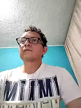 Bombi22 online show from December 17, 2:55 am